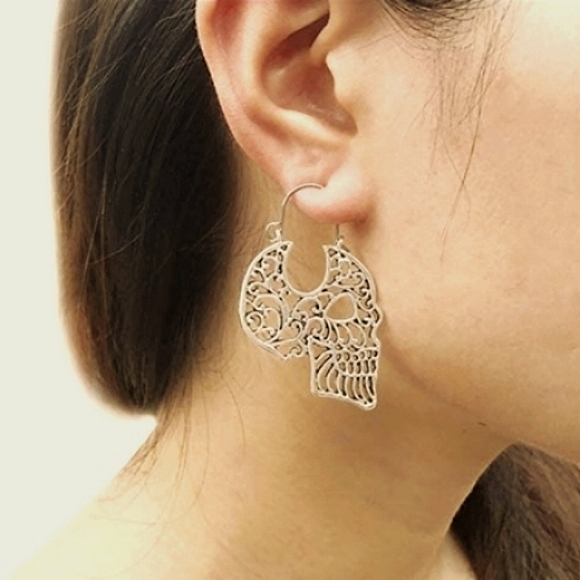 Gold Candy Skull Filigree Earrings Gothic Goth Skulls Day of the Dead Cutout New - Picture 4 of 11